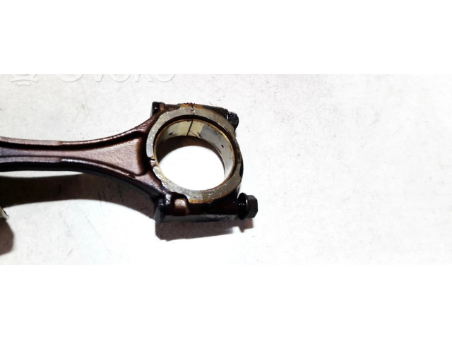 Поршень с шатуном Lexus IS 200-300 для бензинового двигателя 2.0