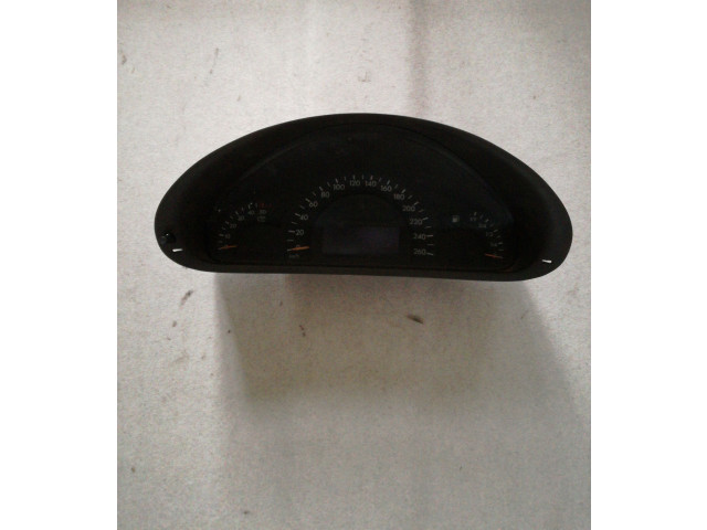 Přístrojová deska  Mercedes-Benz C W203 2003 88311323  