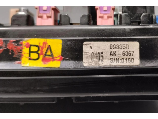 Блок предохранителей 09335D SsangYong Actyon sports I