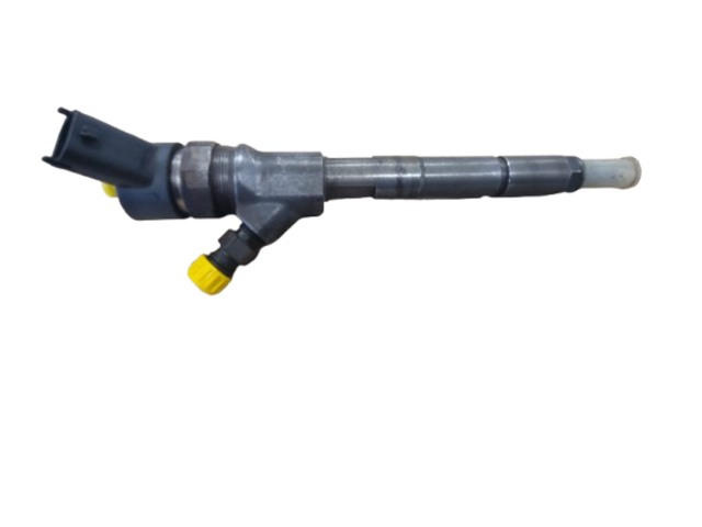 Vstřikovač 0445110215 Toyota Yaris Verso