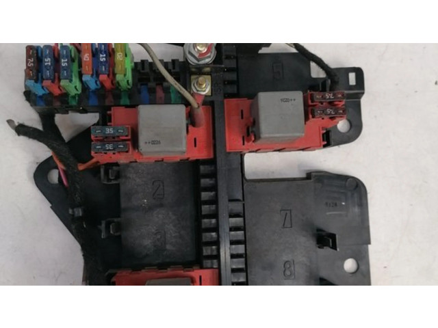 Pojistková skříňka 1635450405 Mercedes-Benz ML W163 2002