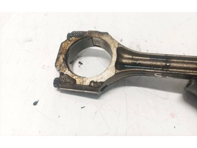 Поршень с шатуном Volvo S80