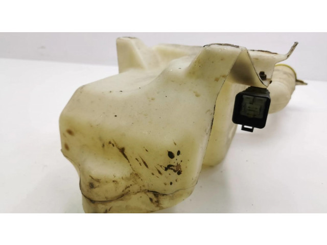 Бачок оконной жидкости