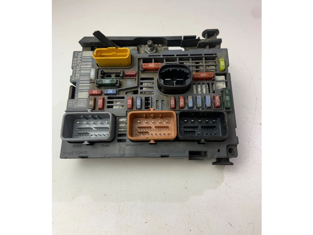 Блок предохранителей  9664706080, R03   Peugeot Expert    