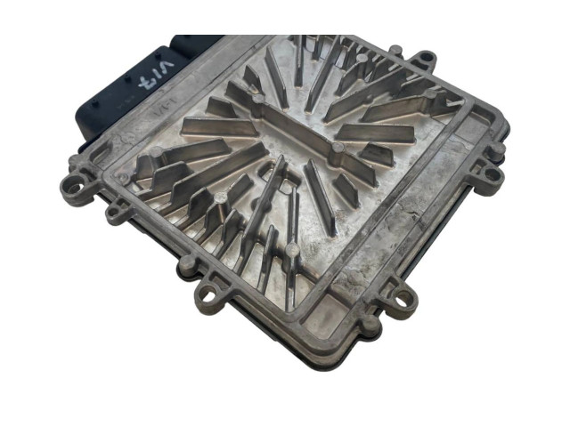 Блок управления двигателя 30729826A, 0281012103   Volvo XC90