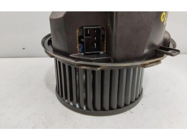 Вентилятор печки    1K2820015C, F983229J   Audi A3 S3 8P