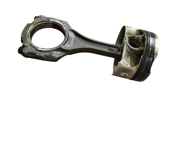 Píst 7646892 BMW 7 G11 G12 N63R