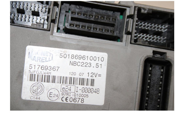 Блок предохранителей 51769367   Fiat Doblo