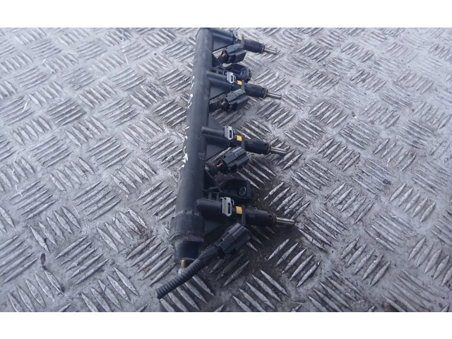 Топливная рампа Citroen C4 II для двигателя EP6C