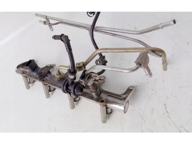 Топливная рампа    Audi TT TTS Mk2  