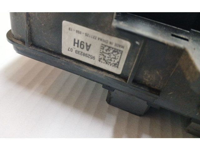 Pojistková skříňka Řídící jednotka BSM 13255300   Chevrolet Cruze 2013