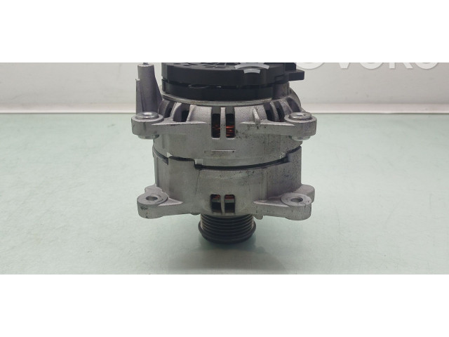 Генератор 8EL01171079 Volkswagen Caddy