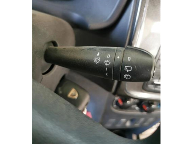Переключатель дворников    Renault Sandero I