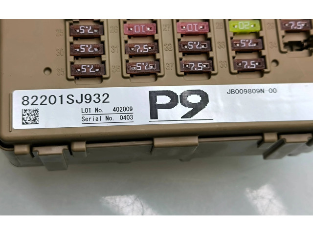 Блок предохранителей  82201SJ932, 402009   Subaru Forester SK    