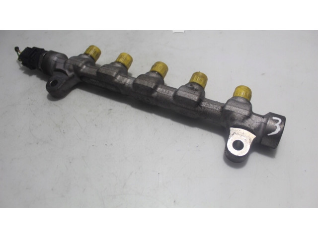 Топливная рампа 0445214181 KIA Ceed