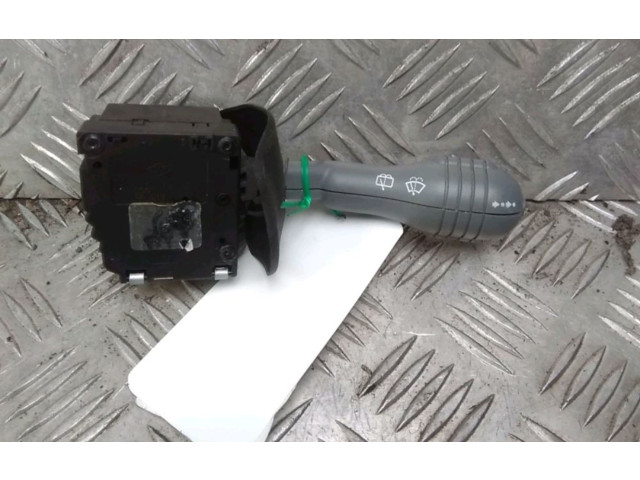 Ручка стеклоочистителей 7701054306   Renault Twingo I