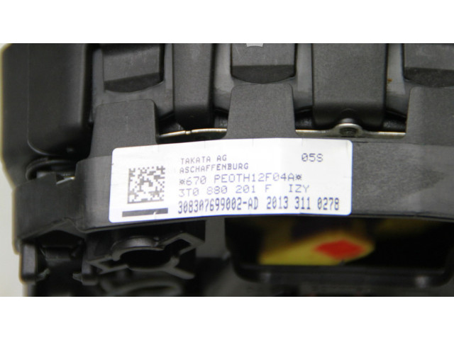 Подушка безопасности водителя 3T0880201F Skoda Octavia Mk3 (5E)