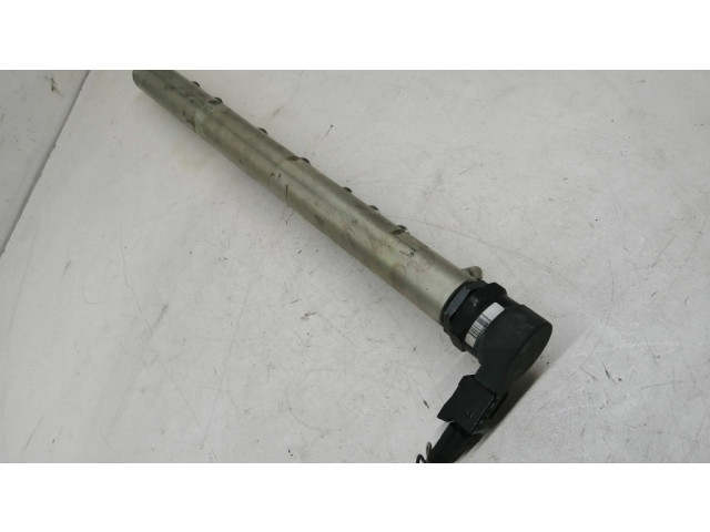 Vstřikovací lišta 779249204, 002112 BMW 7 E65 E66 pro naftový motor 4.4