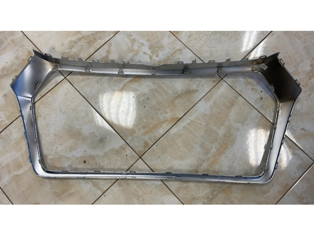 Передняя решётка Audi Q3 8U 2011-2016 года