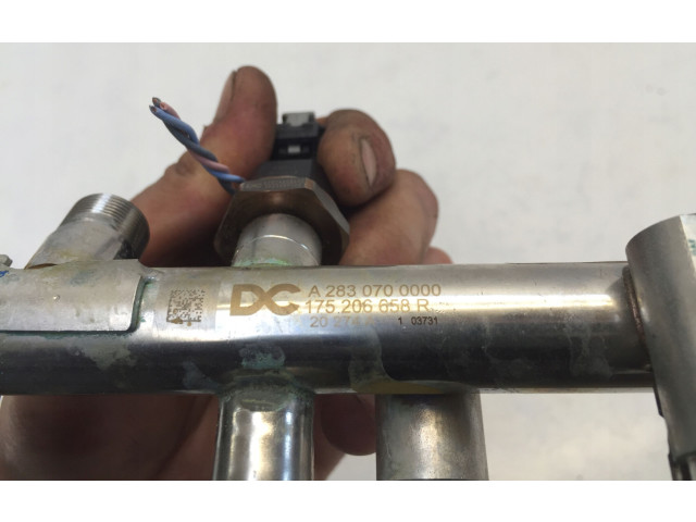 Vstřikovací lišta 175206658R, A2830700000 Nissan Juke II F16