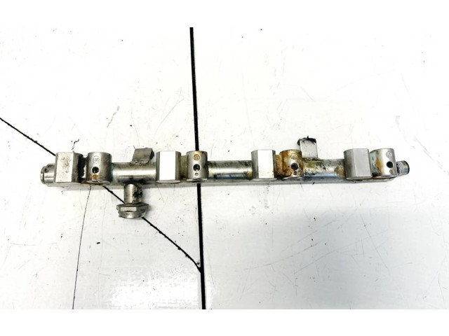 Топливная рампа g01d212a0021 KIA Ceed