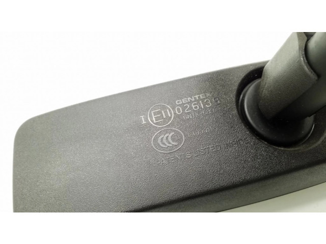 Зеркало заднего вида (в салоне)