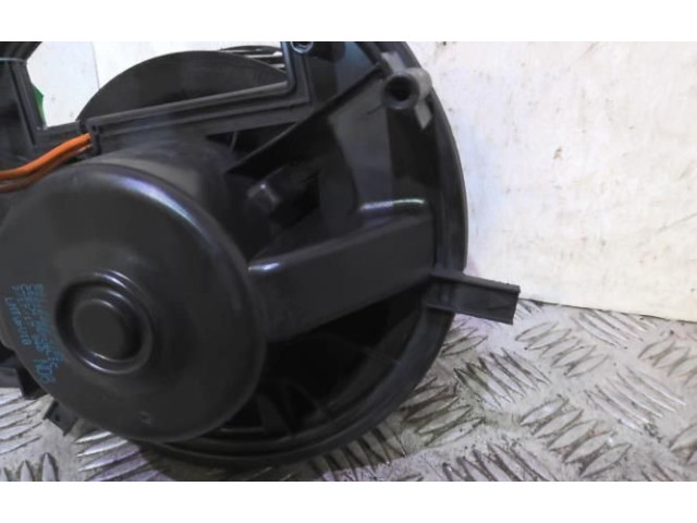 Вентилятор печки 5Q1819021J Volkswagen Golf VII