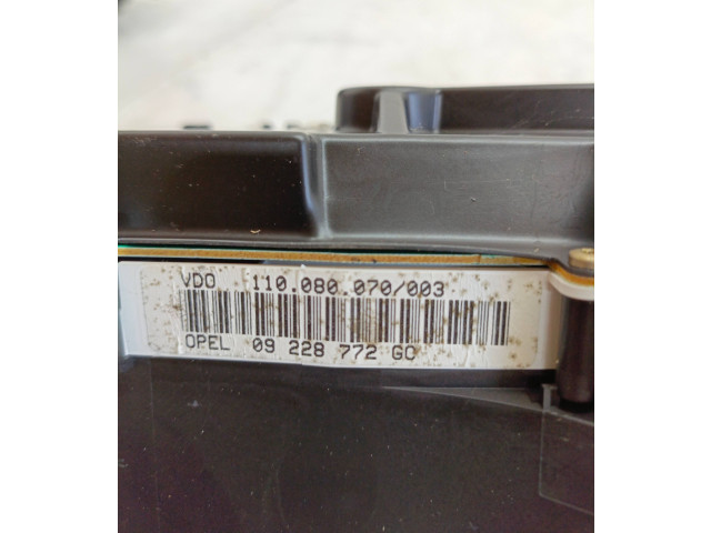 Přístrojová deska Opel Zafira A 2001 09228772GC, 110080070003