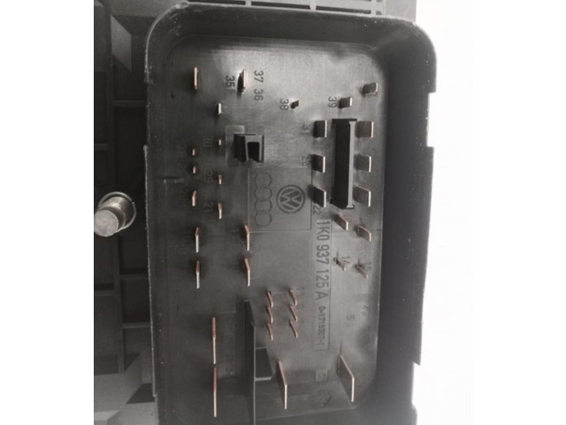 Pojistková skříňka 1K0937125A Seat Toledo III (5P) 2009