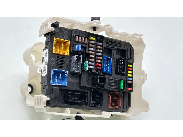 Блок предохранителей 9830707680 Citroen Berlingo