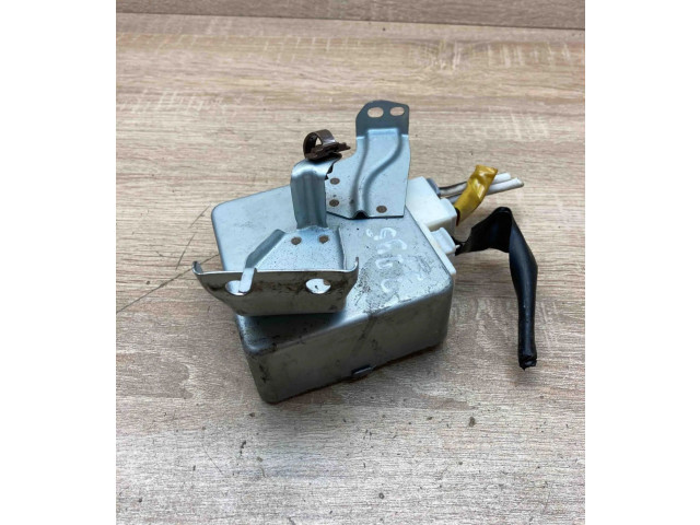 Блок управления коробкой передач 8965047092, 1129001091   Toyota Prius (XW20)