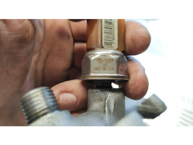 Vstřikovací lišta 059130089AH, 059130758K Audi A4 S4 B8 8K pro naftový motor 2.7