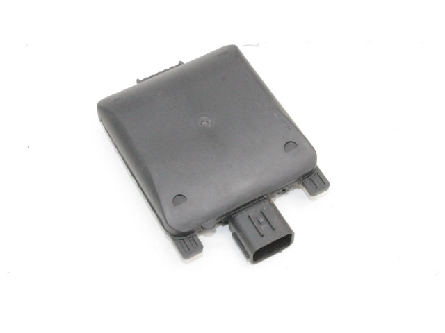 Датчик слепых зон 32286570   Polestar 2