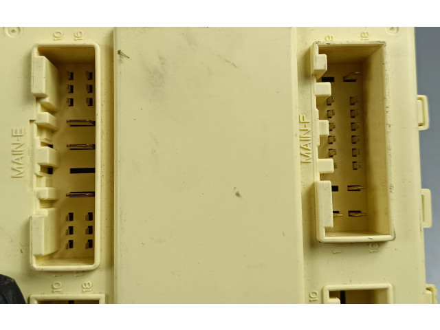 Блок предохранителей 8219038120   SsangYong Musso    