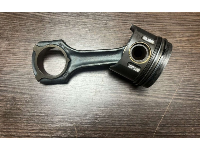 Píst 6460300717, 6460300717 Mercedes-Benz Vito Viano W639 OM646.982