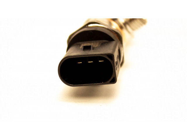 Vstřikovací lišta 7585411 BMW X5 F15 pro benzínový motor 2.0 N20 B20 A