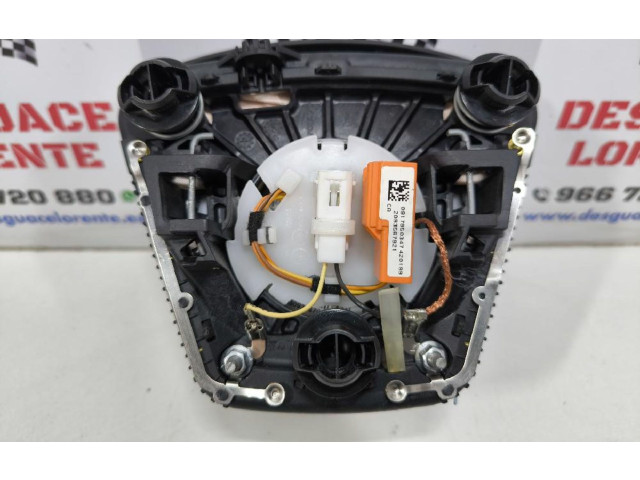 Подушка безопасности водителя P30721925 Volvo V70