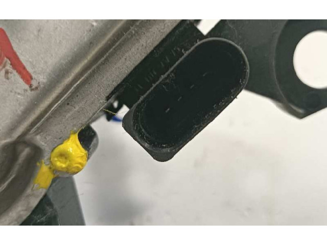 Моторчик заднего дворника W000028032    Audi A1