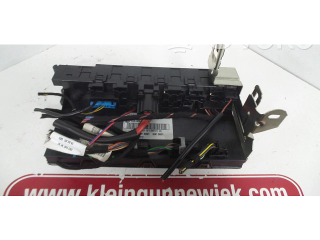 Pojistková skříňka A2035451801 Mercedes-Benz C W203 2002