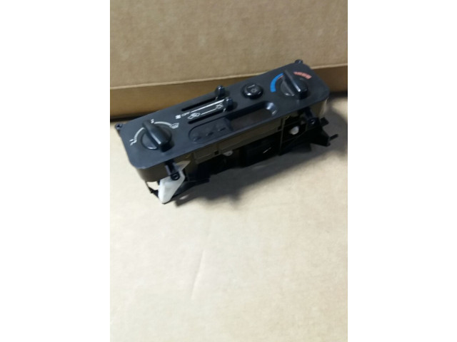 Блок управления климат-контролем    Mitsubishi L200