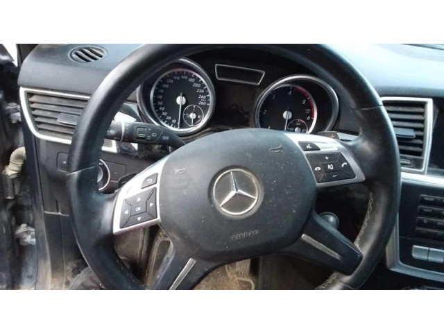 Volant Mercedes-Benz ML AMG W166 2011 A1664600803