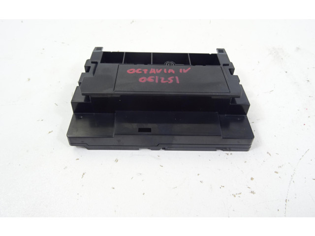 Блок управления Skoda Octavia Mk4
