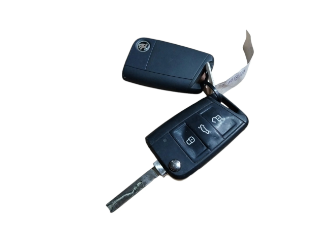 Комплект блоков управления 6V0920740A, 1K0905851 Skoda Fabia Mk3 (NJ)