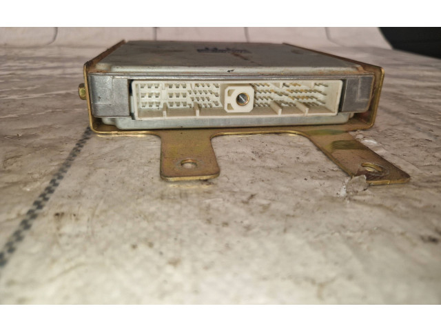 Řídící jednotka 23710vk563 Nissan Navara D22 2003