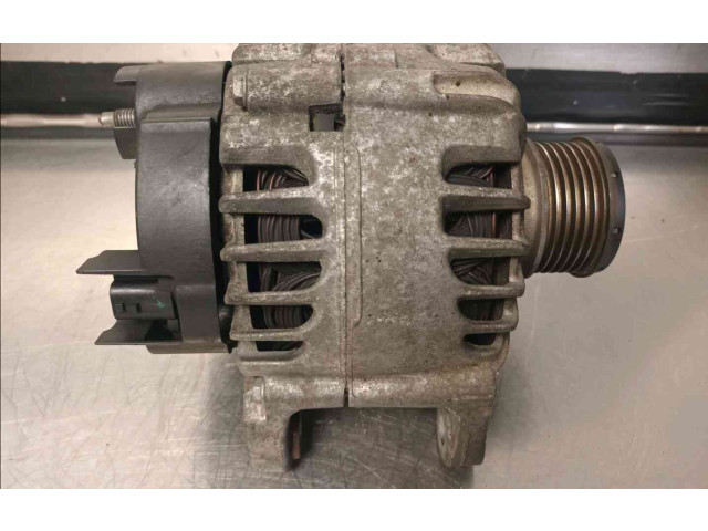 Генератор 16520122225 Renault Clio IV