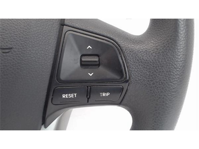 Руль KIA Rio  2012-2016 года 561001W510HU      