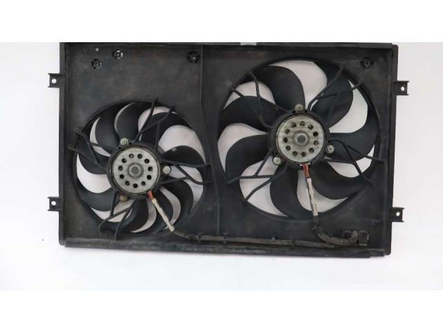 Вентилятор радиатора     8N0121205B    Audi TT Mk1 