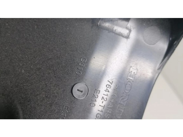 Другая деталь салона