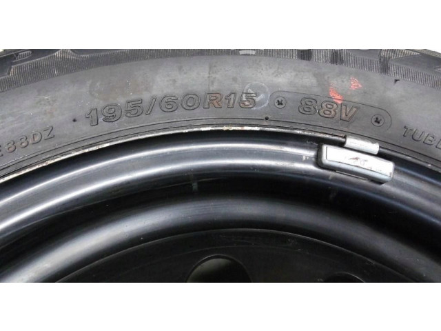 Интеркулер  60R15   Toyota Corolla Verso AR10 