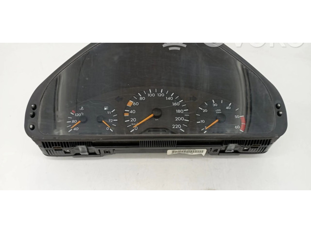 Přístrojová deska  Mercedes-Benz C W202  2025408148  